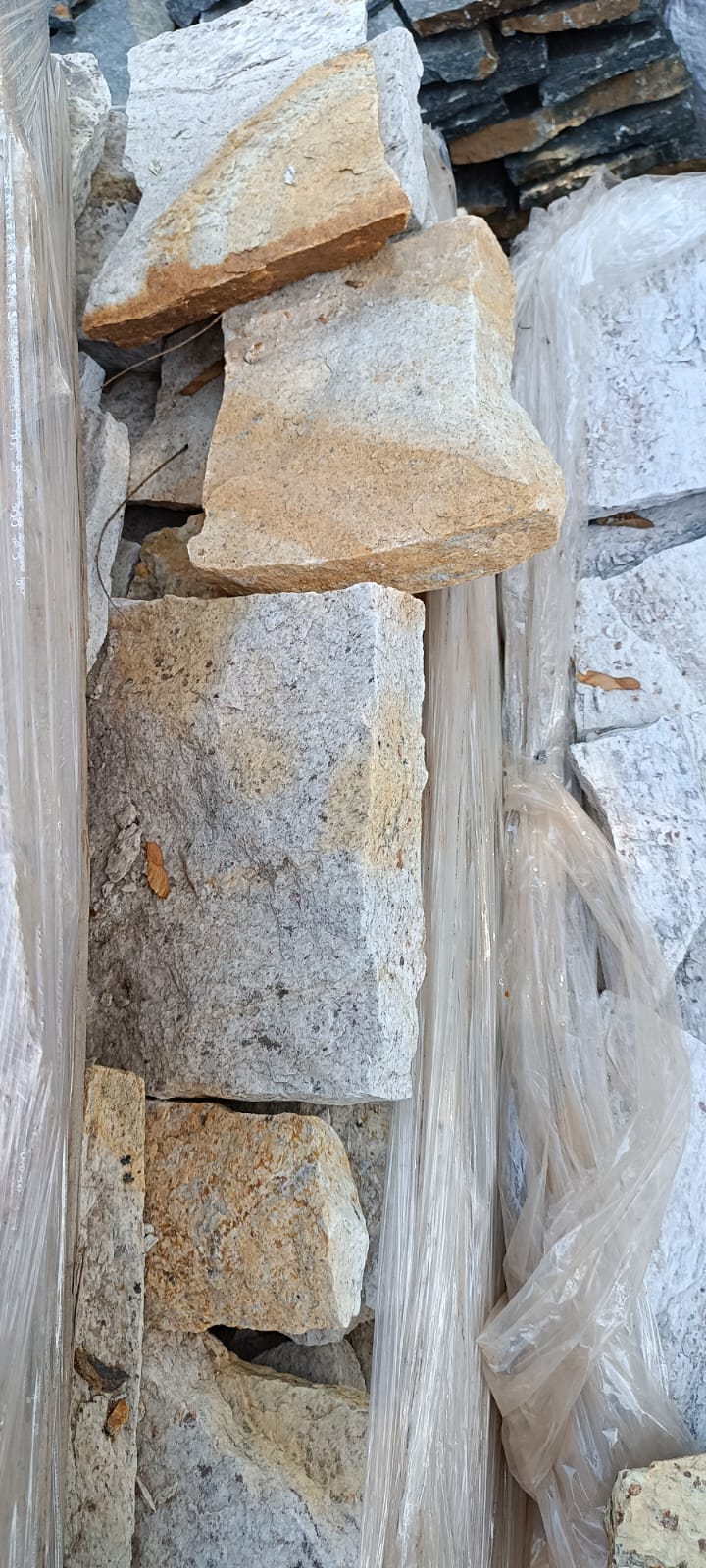 Pedra Madeira Amarelo do ARE - 2