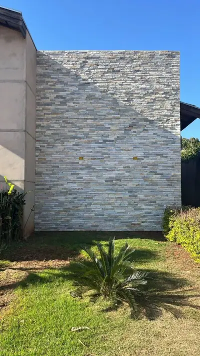 Revestimentos de Pedra Mineira aplicada em detalhes arquitetônicos